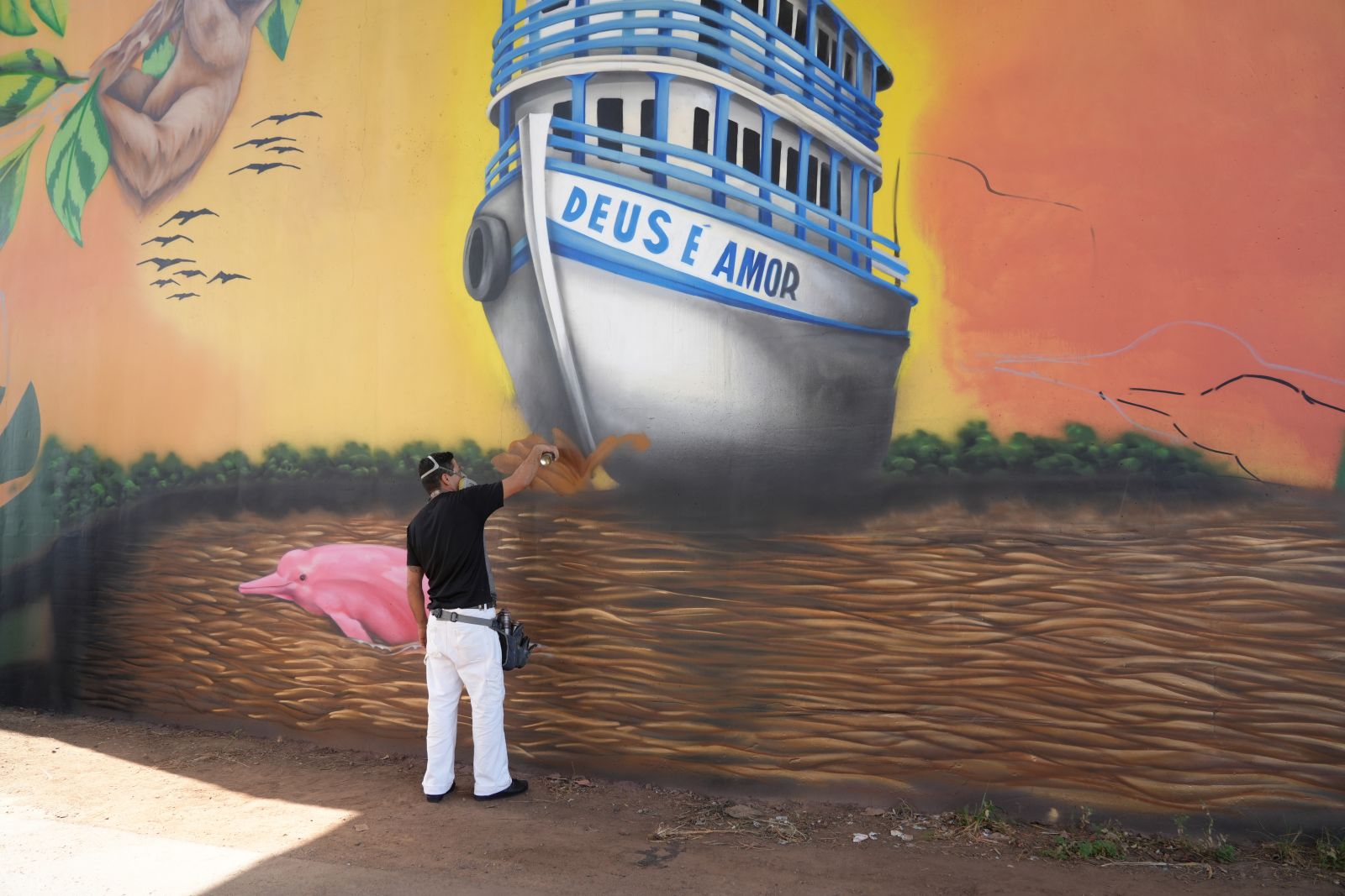 Foram realizadas pesquisas para saber quais imagens seriam retratadas no viaduto