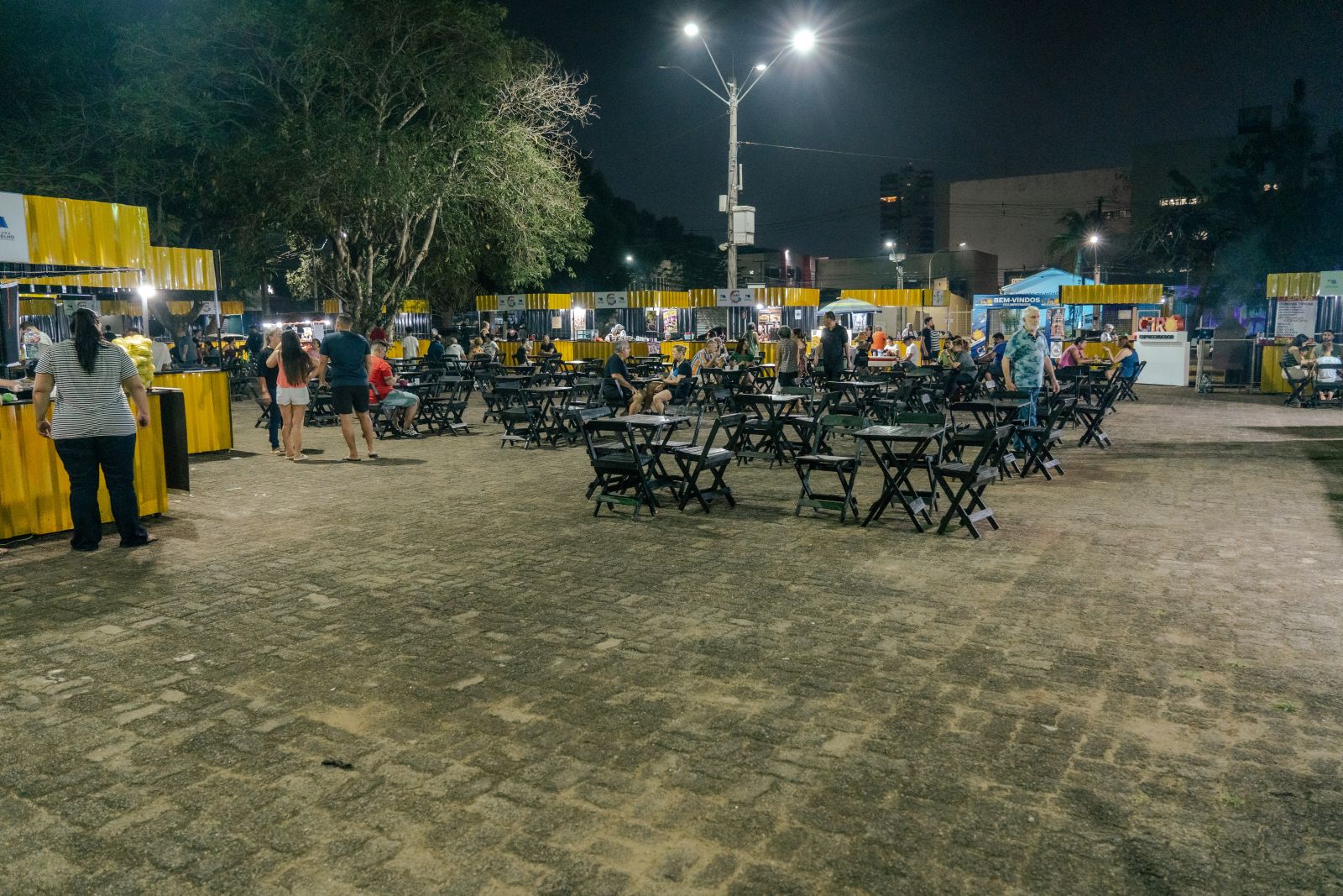Mais de 300 empreendedores participam do projeto em sistema de revezamento