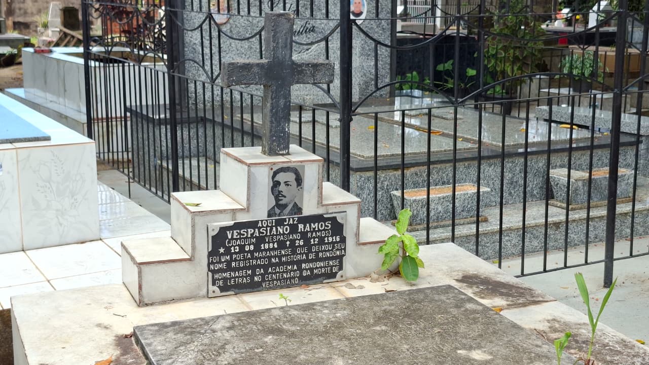 O escritor Vespasiano Ramos foi sepultado em 1916 