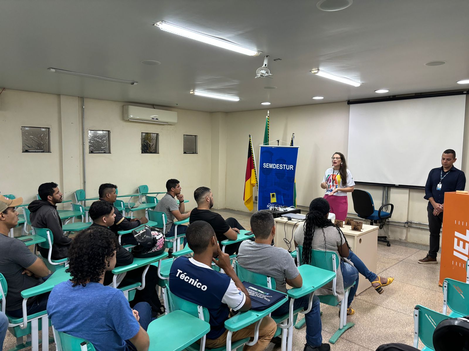Cerimônia de conclusão do curso aconteceu no Senai 