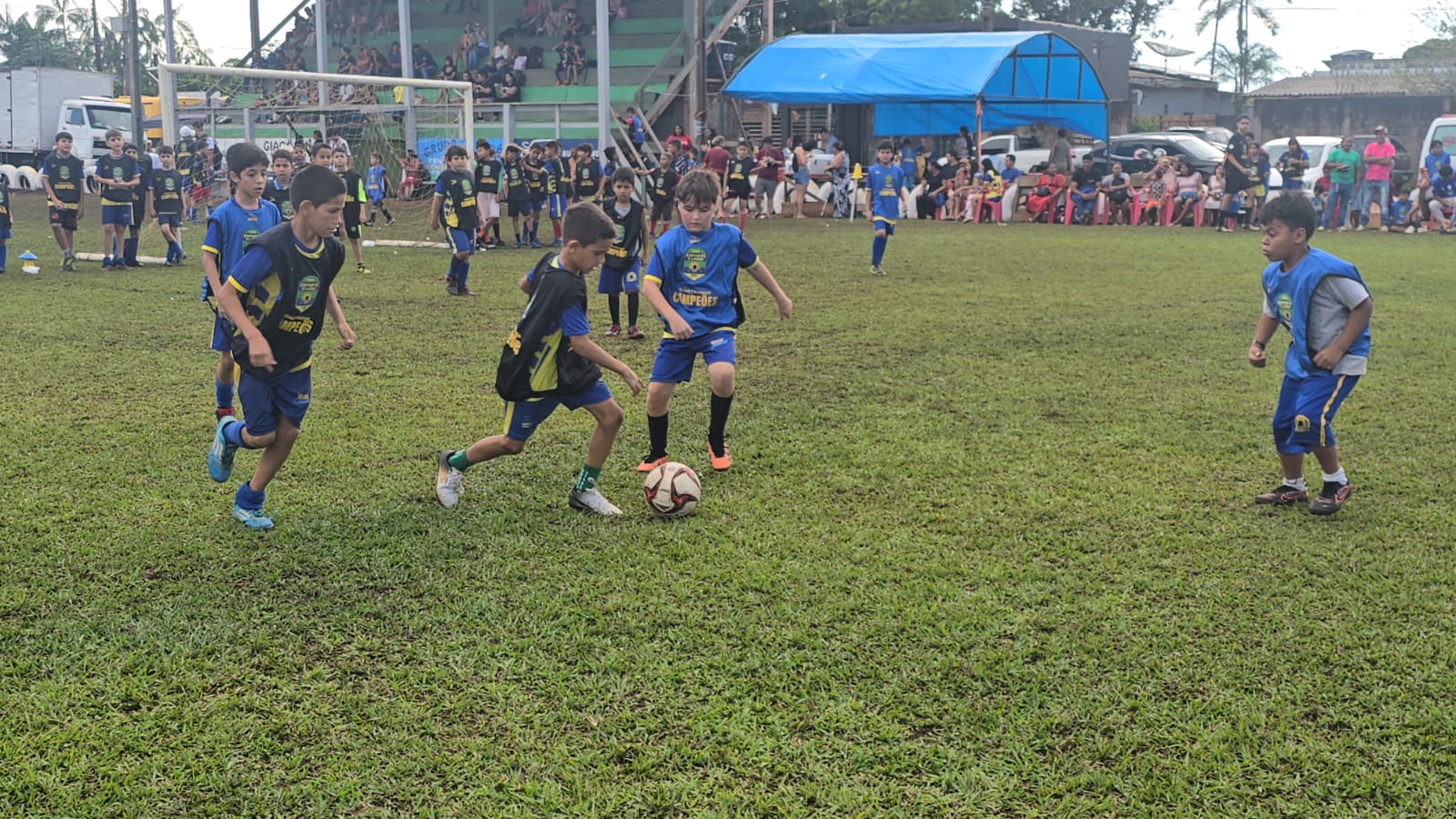 Projeto visa promover a inclusão social e o desenvolvimento integral de crianças e adolescentes por meio do esporte